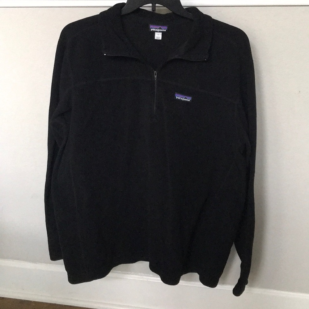 Men’s black Patagonia quarter zip fleece size L